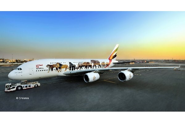 Byggmodell flypglan - Airbus A380-800 Emirates "Wild Life" - 1:144 - Revell