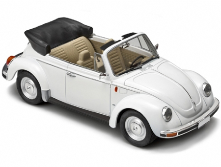 Byggmodell bil - VW Beetle Cabrio - 1:24 - IT